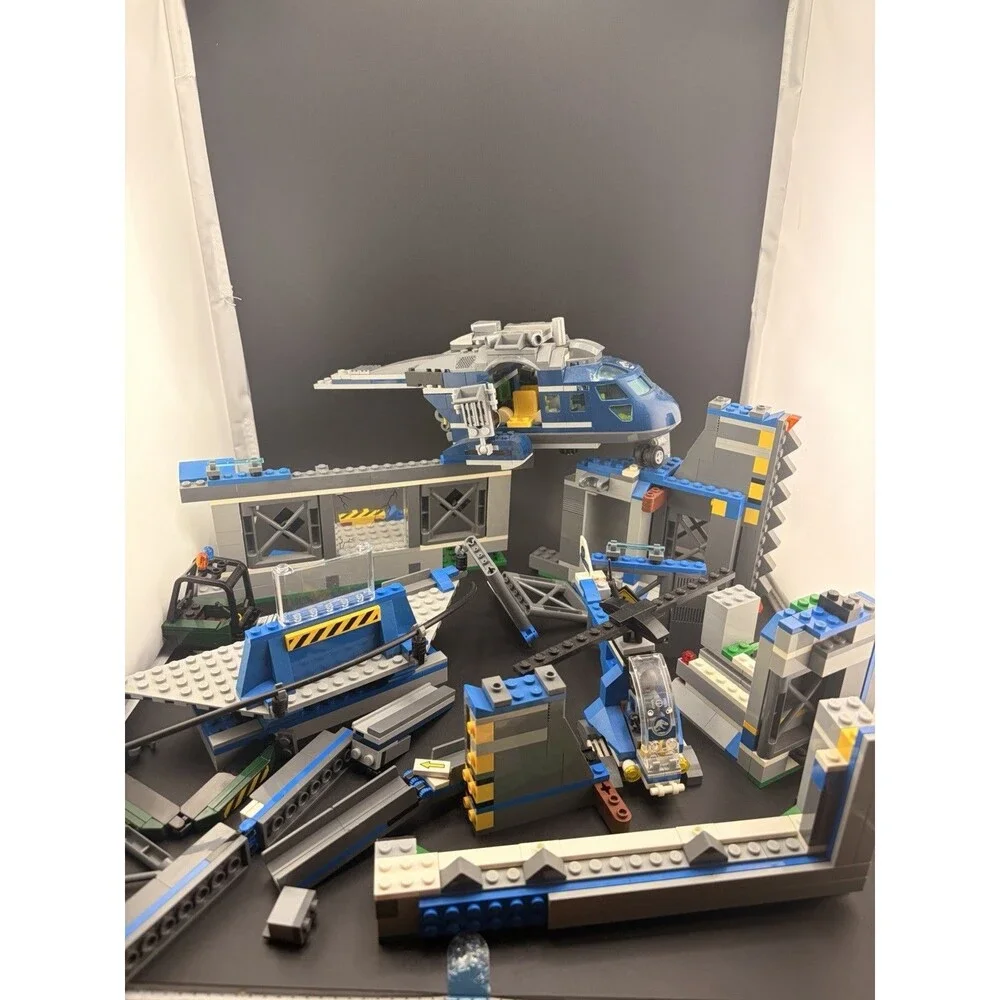 LEGO Jurassic World 75919 Indominus Rex Breakout Compound Wall Helicopter As-Is